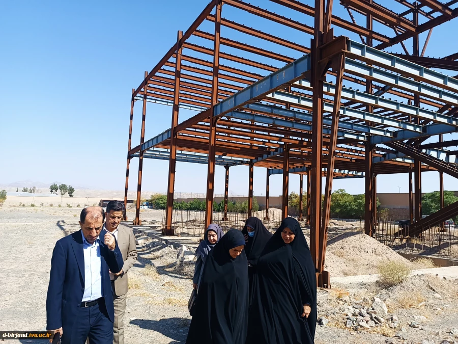 بازدید جناب آقای دکتر منصوری، مدیر کل نظارت و ارزیابی دانشگاه ملی مهارت،از آموزشکده دختران بیرجند  5
