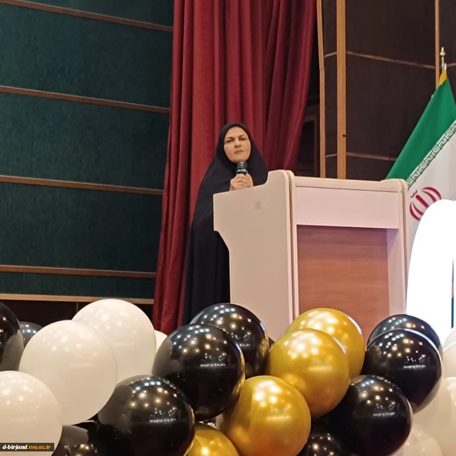 جشن فارغ‌التحصیلی دانشجویان رشته‌های کامپیوتر، طراحی دوخت و معماری  آموزشکده دختران بیرجند  3