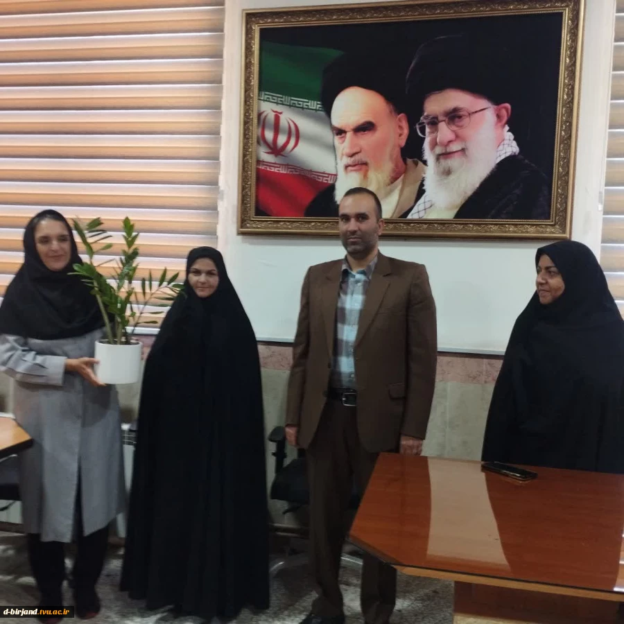 برگزاری نشست کارکنان آموزشکده دختران بیرجند به مناسبت هفته دولت و روز کارمند 5