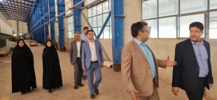 بازدیدمسئولان دانشگاه ملی مهارت استان خراسان جنوبی از کارخانه تولید کارتن و مقوای سلولزی (وابسته به مجموعه کاشی فرزاد بیرجند) 2